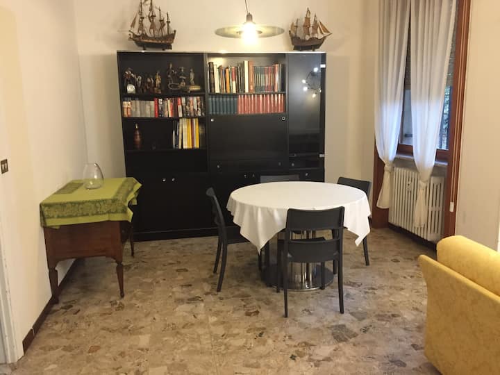 Under Historical Upper Town And Close The Center ! - Bérgamo