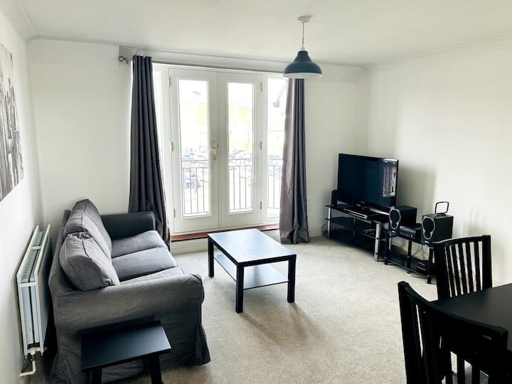 2 Dble Bedroom Flat Central Wimbledon & Parking - Kingston upon Thames