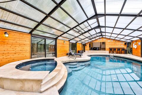 Private Heated Indoor Pool & Jacuzzi & Lake View