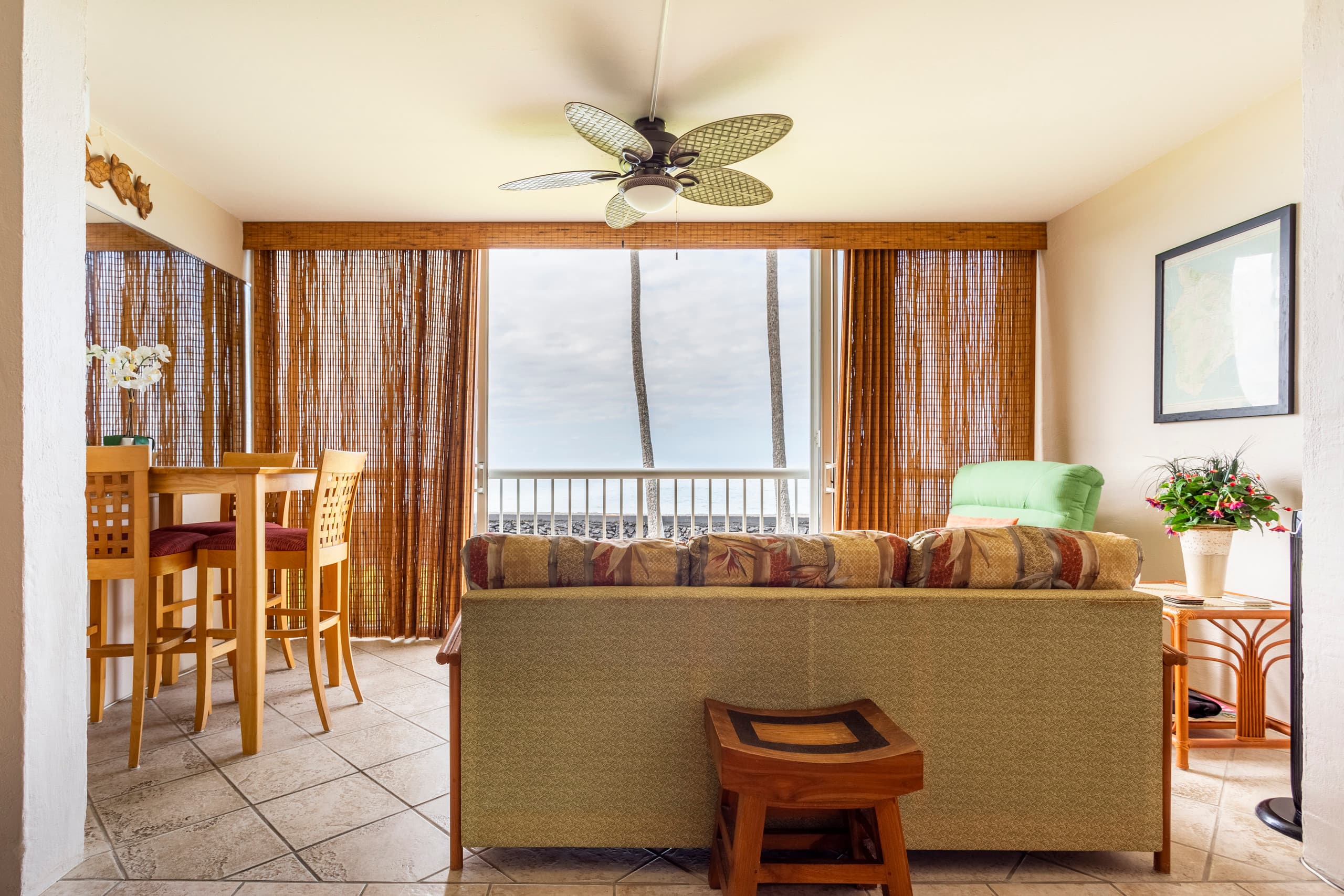 Condo in Kailua-Kona · ★4.8 · Studio · 1 bed · 1 bath - Image 10