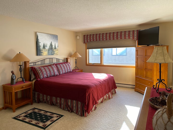 غرفة النوم الرئيسية