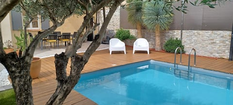 House with garden and pool