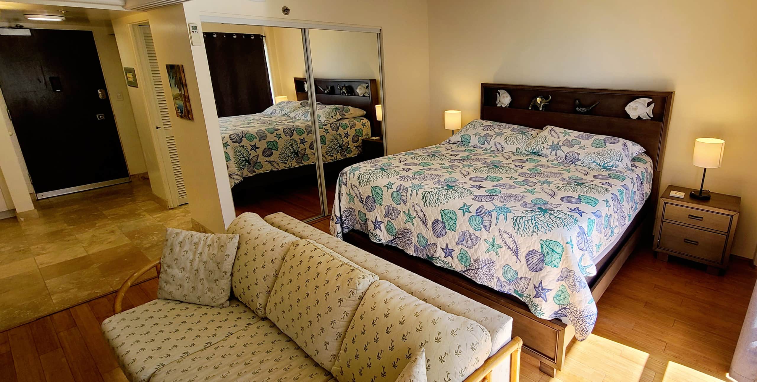 Condo in Honolulu · ★4.84 · 1 bedroom · 1 bed · 1 bath - Image 11