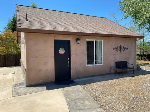 High End Guest House by I-5, Bethel, Simpson