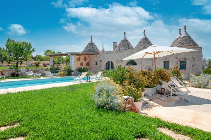 Trulli Gianpaolo charming Luxury Villa gallery image 4