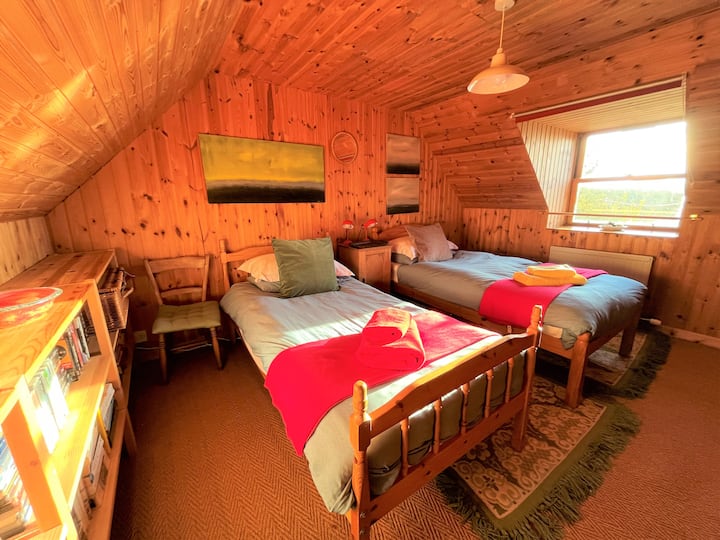 غرفة نوم مزدوجة (الطابق العلوي)