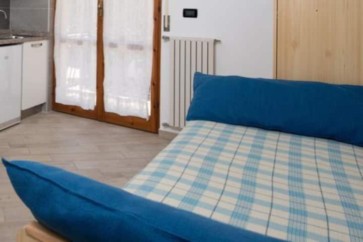 Two Double-bedrooms Apartment With Amazing Terrace - Pietra Ligure