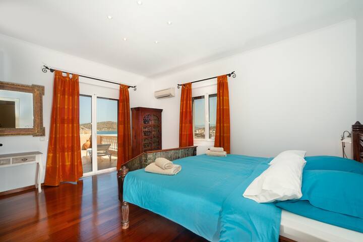 Exceptional Beach Villa Crete Dreams 1 – 10 Pers. gallery image 4