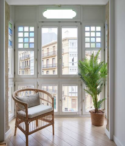 Easo Suite 2B by FeelFree Rentals gallery image 3