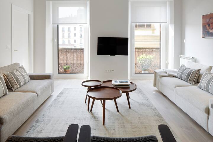 Oteiza by FeelFree Rentals gallery image 2