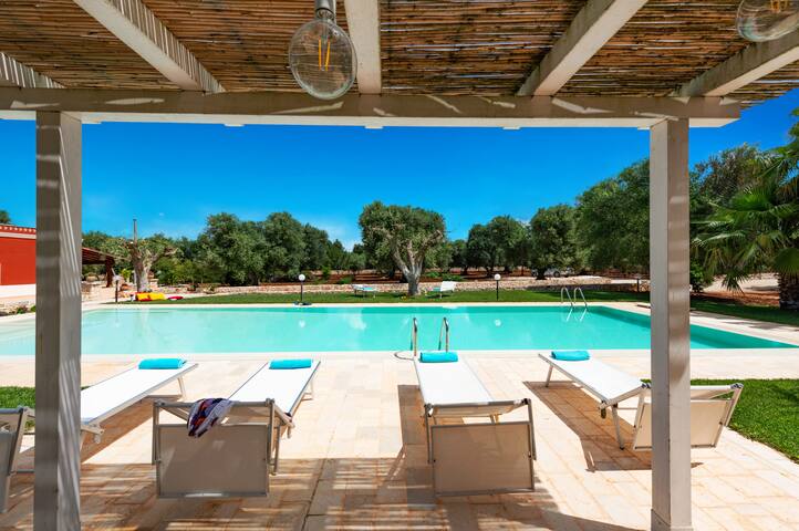 Wonderful old farmahouse in Puglia gallery image 4