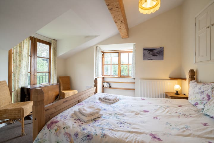 غرفة النوم 8