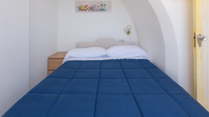 №3 საძინებელი