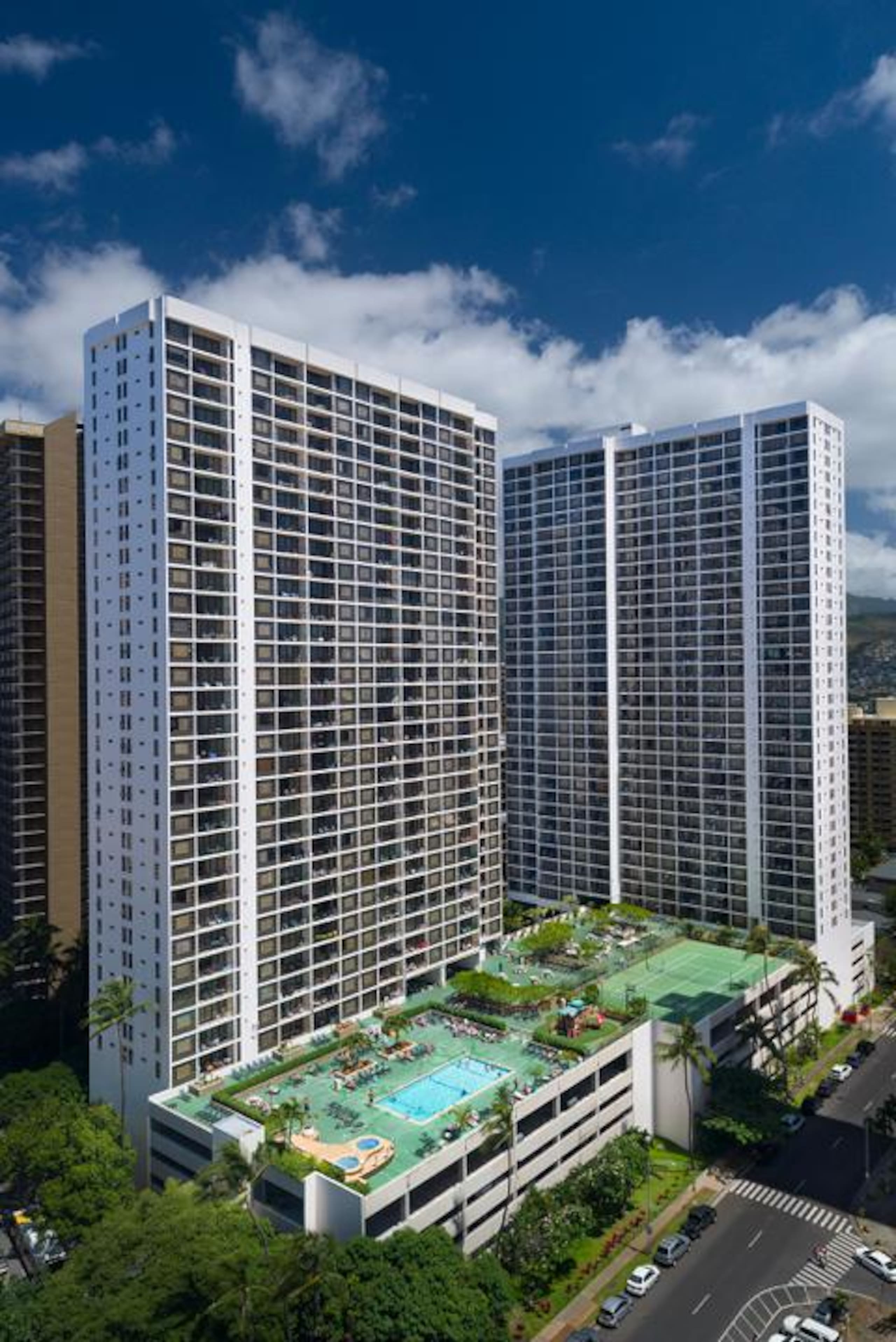 Pool, Jacuzzi, Parking, AC, WiFi, Cozy Beds & View - Image 17