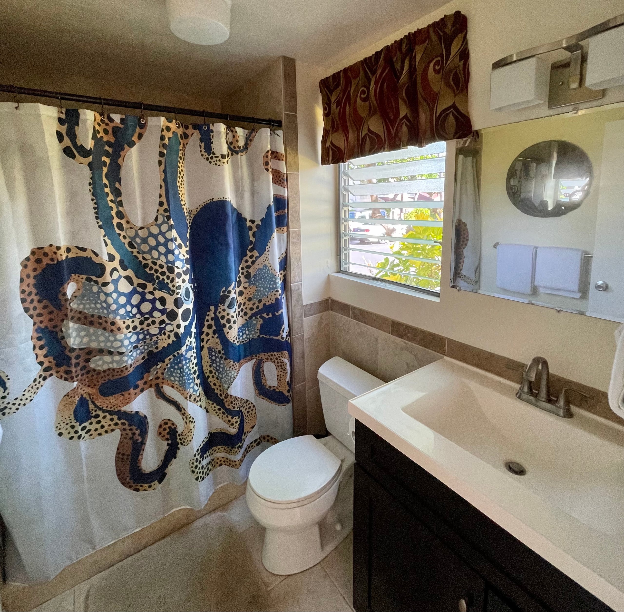 Townhouse in Kailua-Kona · ★4.88 · 2 bedrooms · 3 beds · 2 private baths - Image 4
