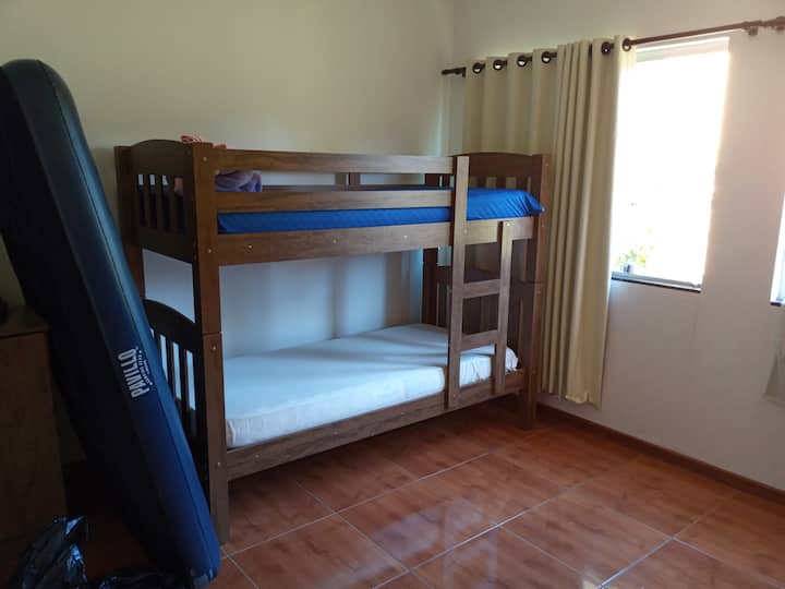 Chambre 2 chambre 2 (lit superposé 1)