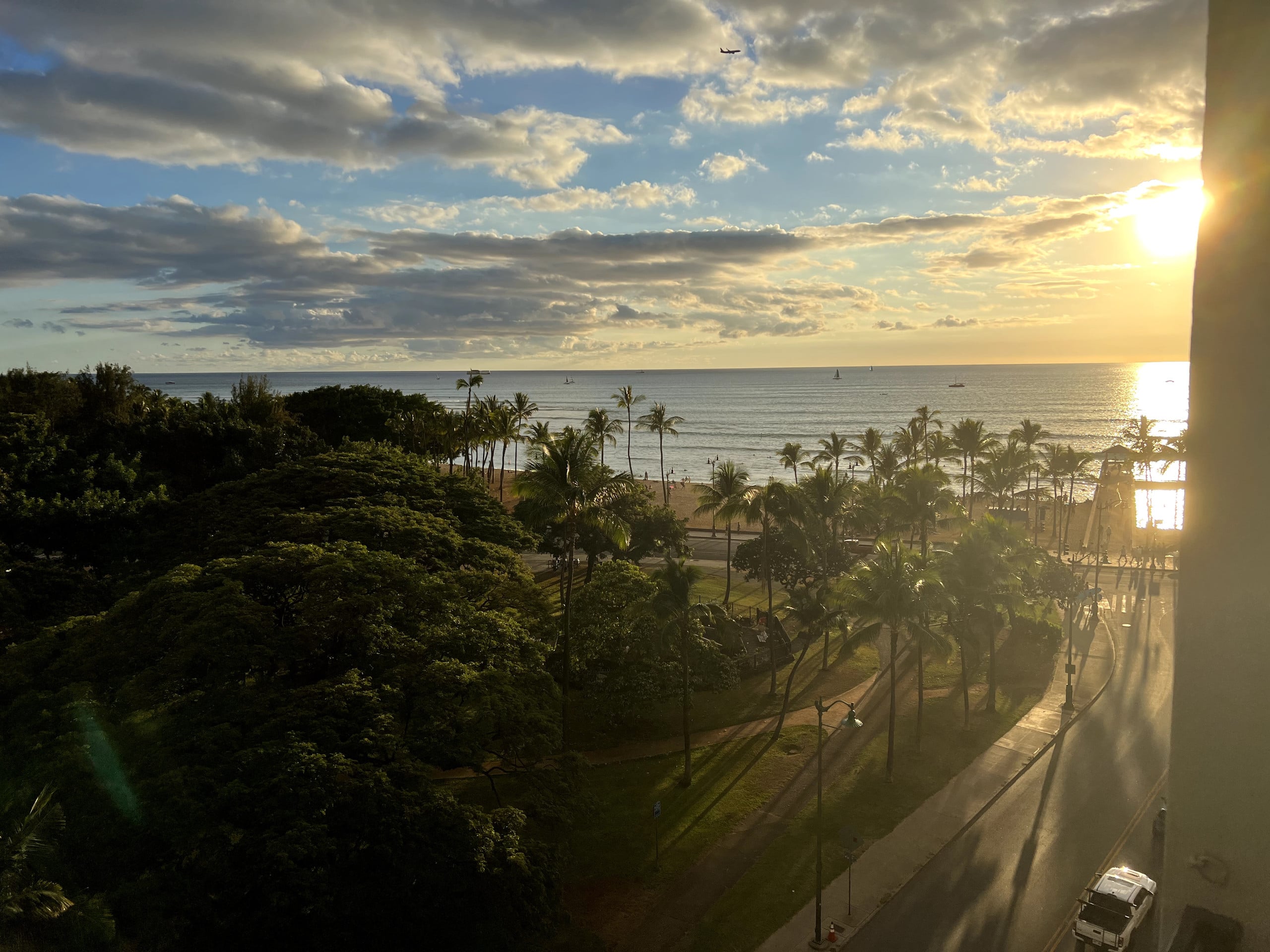 Condo in Honolulu · ★4.71 · Studio · 1 bed · 1 bath - Image 9
