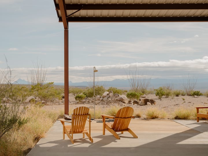 Modern Solar Home South of Marfa