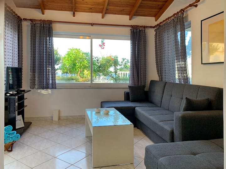Rouladina Apt 4, Stalos, Crete