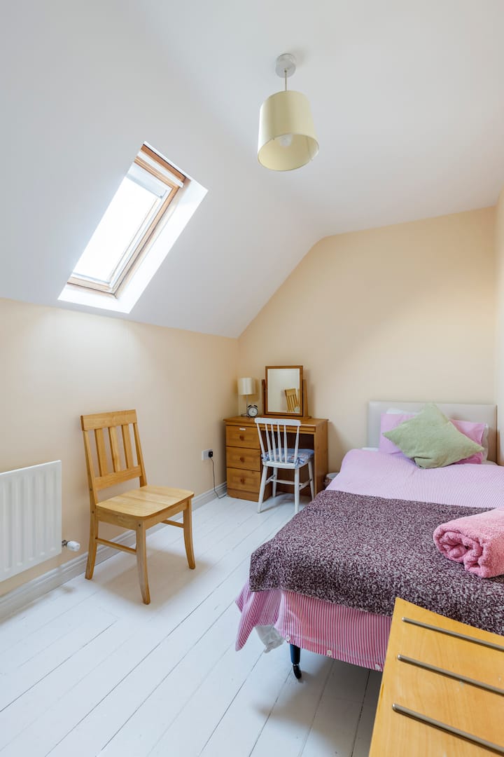 Dhoma e gjumit 3 (fle 1), lart