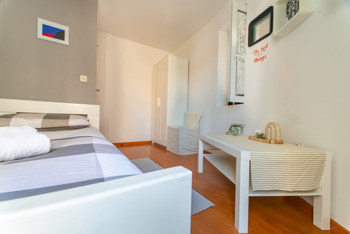 غرفة النوم 1