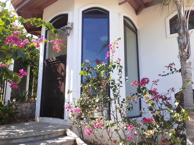 Casa Colinas-Playa Hermosa, Guanacaste CR-