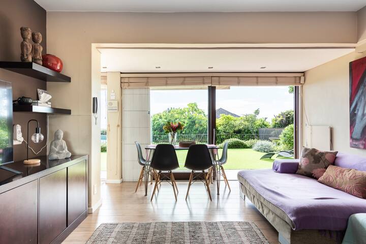 Spacious family haven in the heart of Camps Bay! gallery image 2