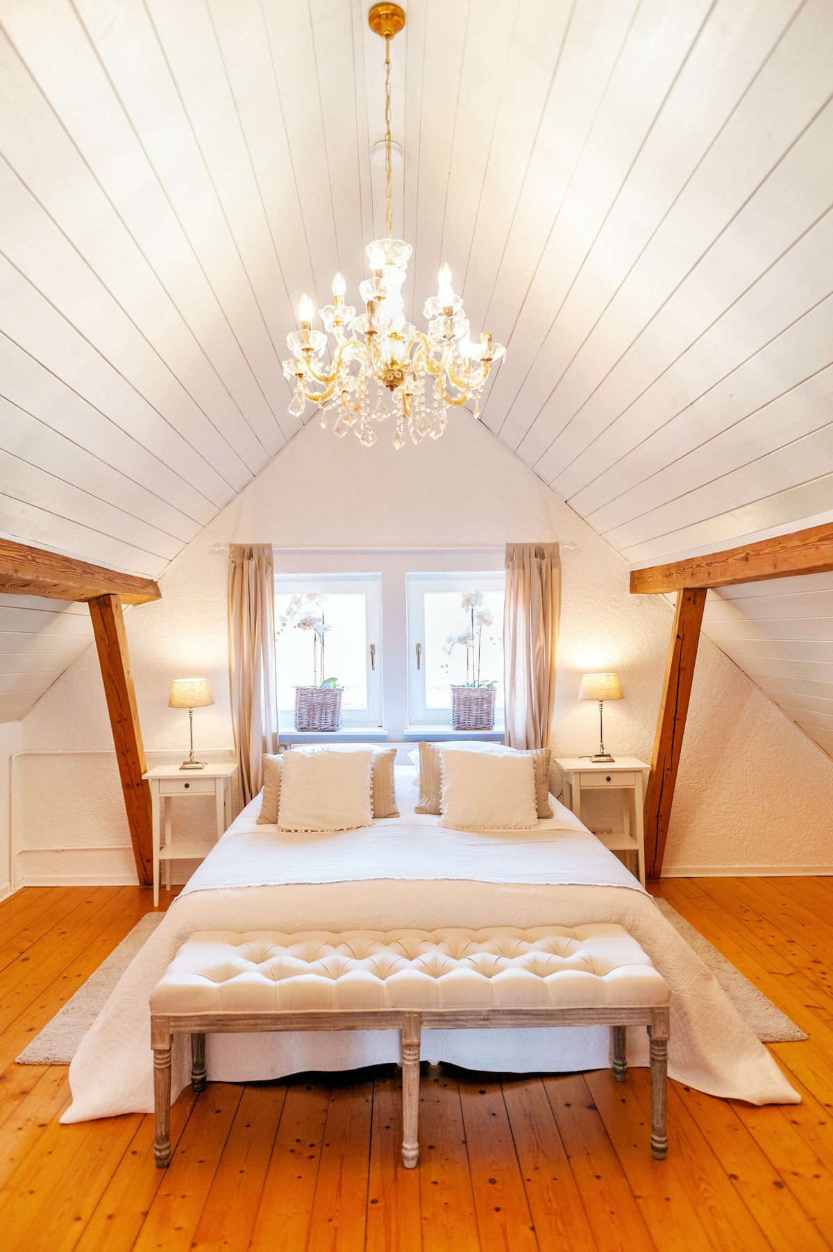 Izba 4 na 2. poschodí