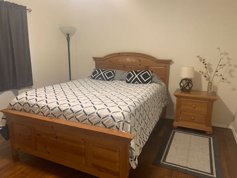 Cute private suite near airport~ Willow House