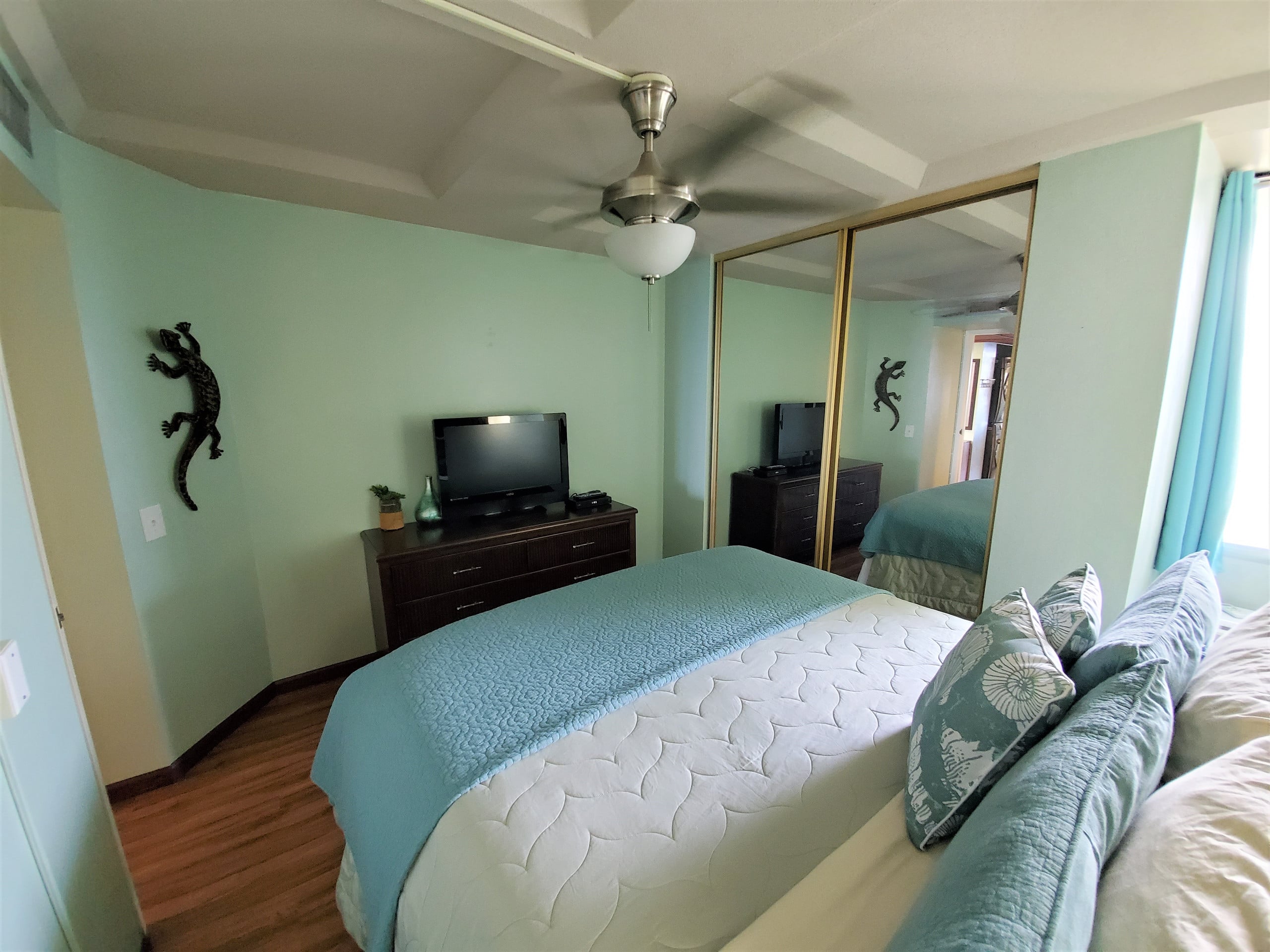 Condo in Waianae · ★4.92 · 1 bedroom · 2 beds · 1 bath - Image 1