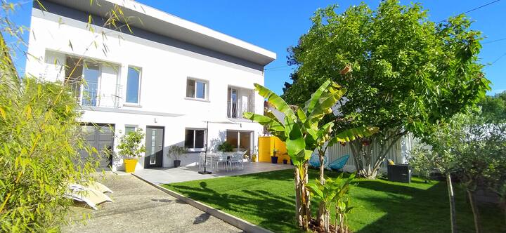 Maison Spacieuse, Lumineuse, Au Calme Avec Jardin - Bordeaux