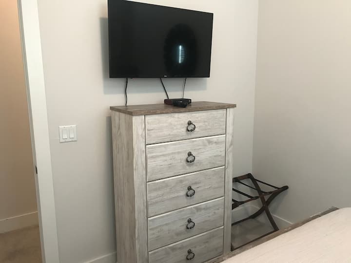 Televisión en el segundo dormitorio