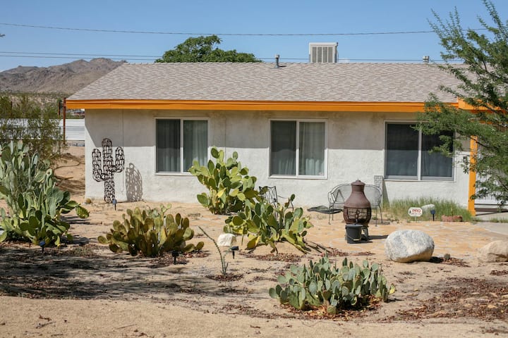 Cactus House - Houses for Rent in Joshua Tree, California, United States -  Airbnb