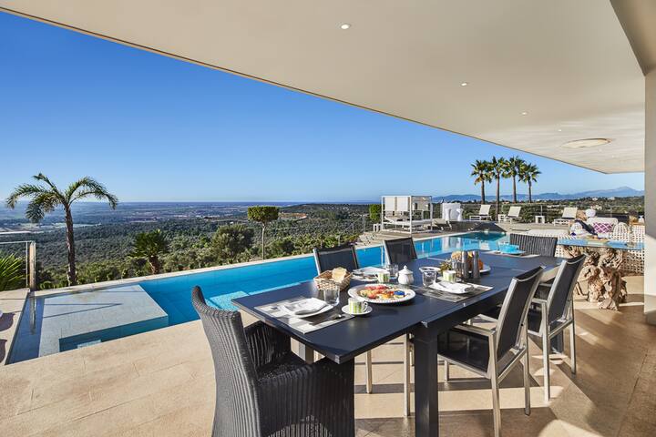 Luxury and Modern house with incredible view gallery image 5