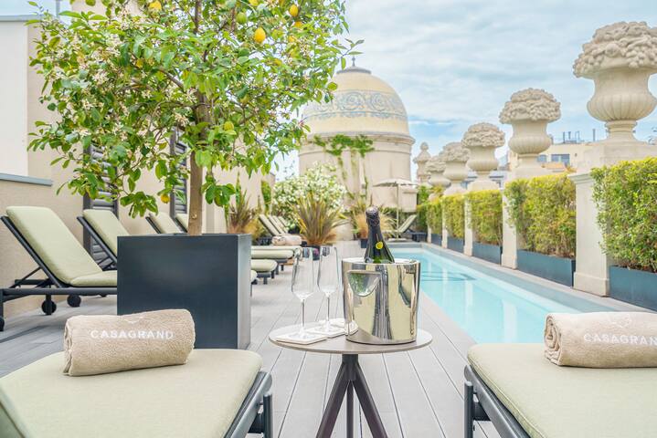 Luxury 4-bedroom 3-bathroom, rooftop pool gallery image 3