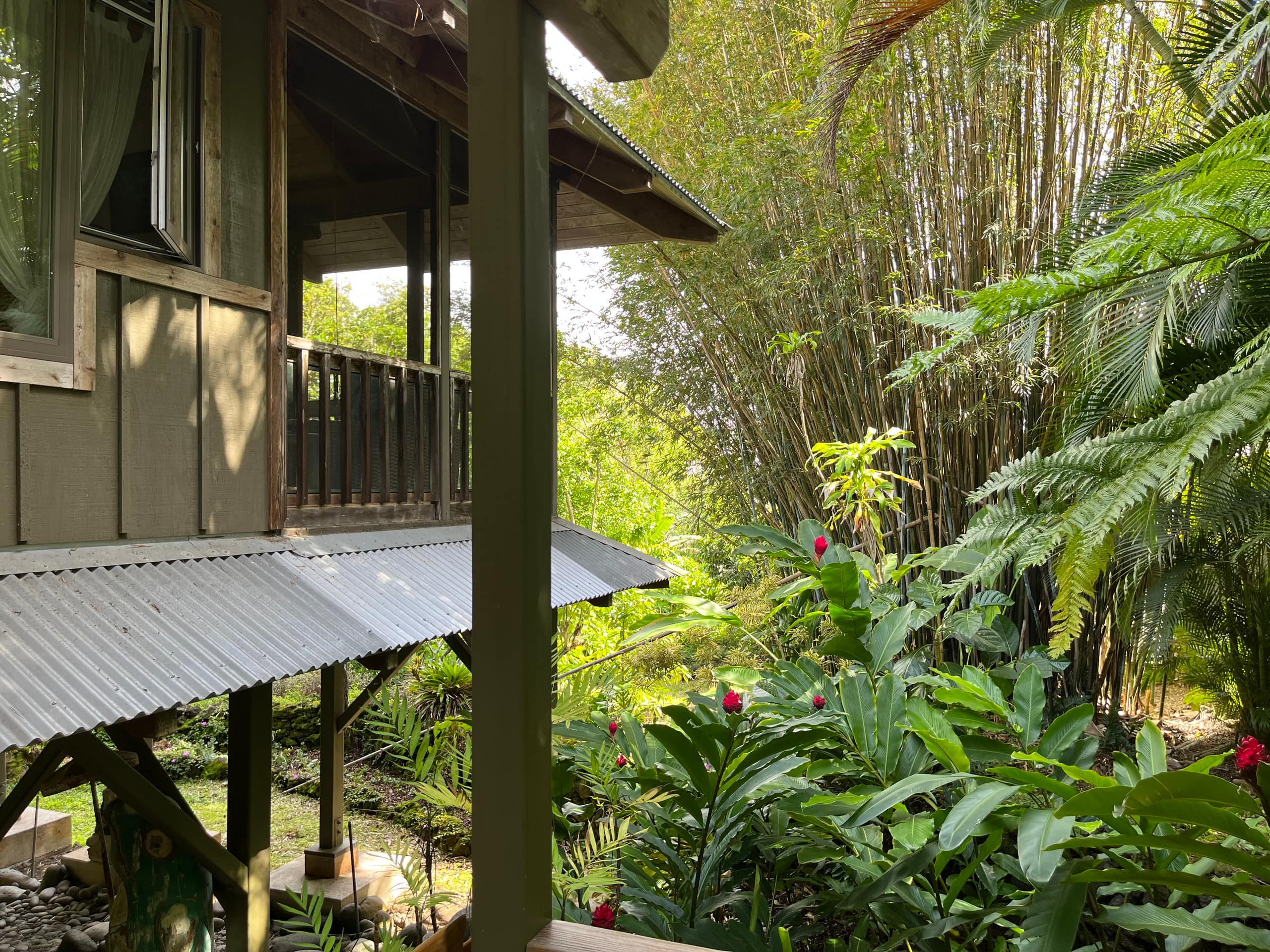 Romantic Hamoa Bay Bungalow - Photo 29