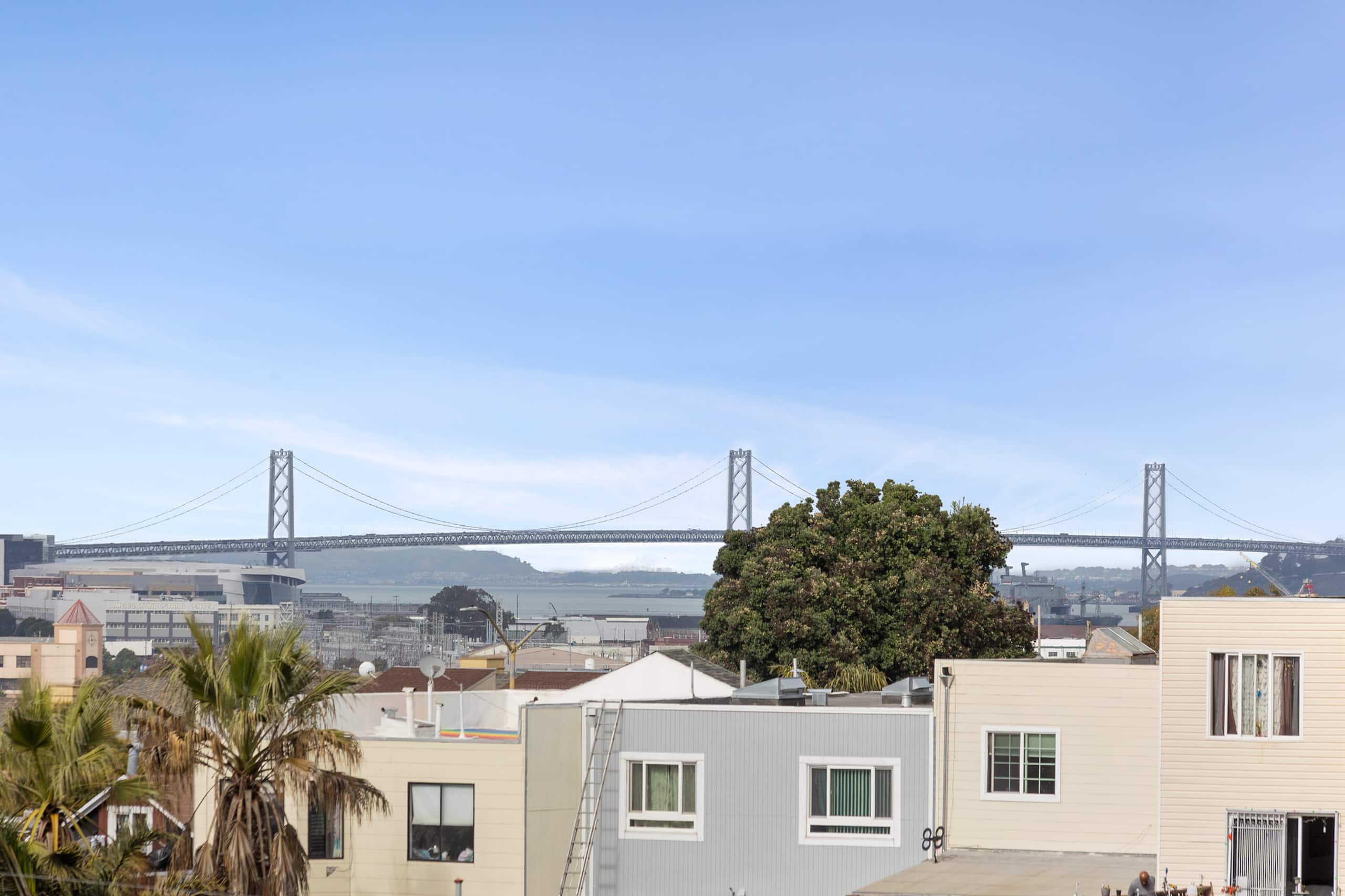 Home in San Francisco · ★4.9 · 3 bedrooms · 3 beds · 3 private baths - Image 59