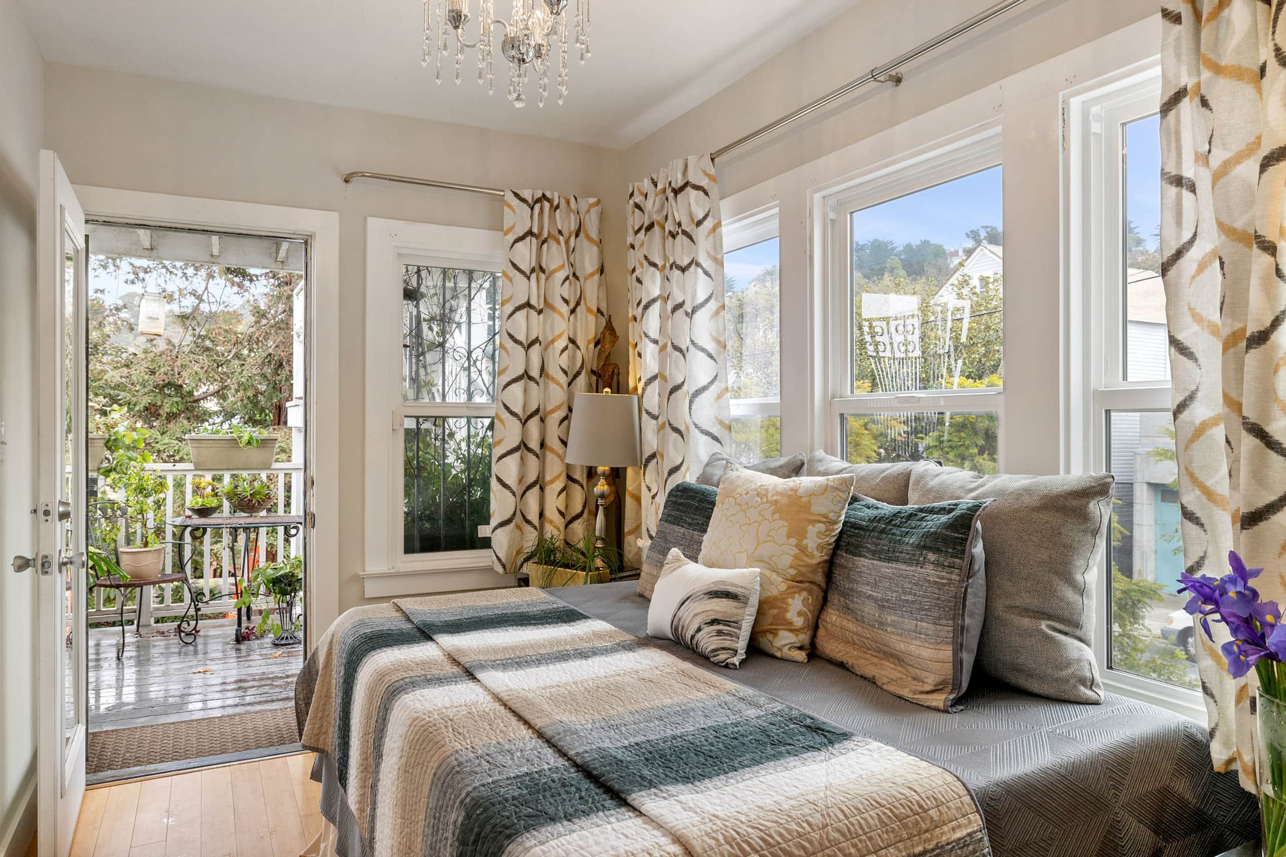 Home in San Francisco · ★4.9 · 3 bedrooms · 3 beds · 3 private baths - Image 33