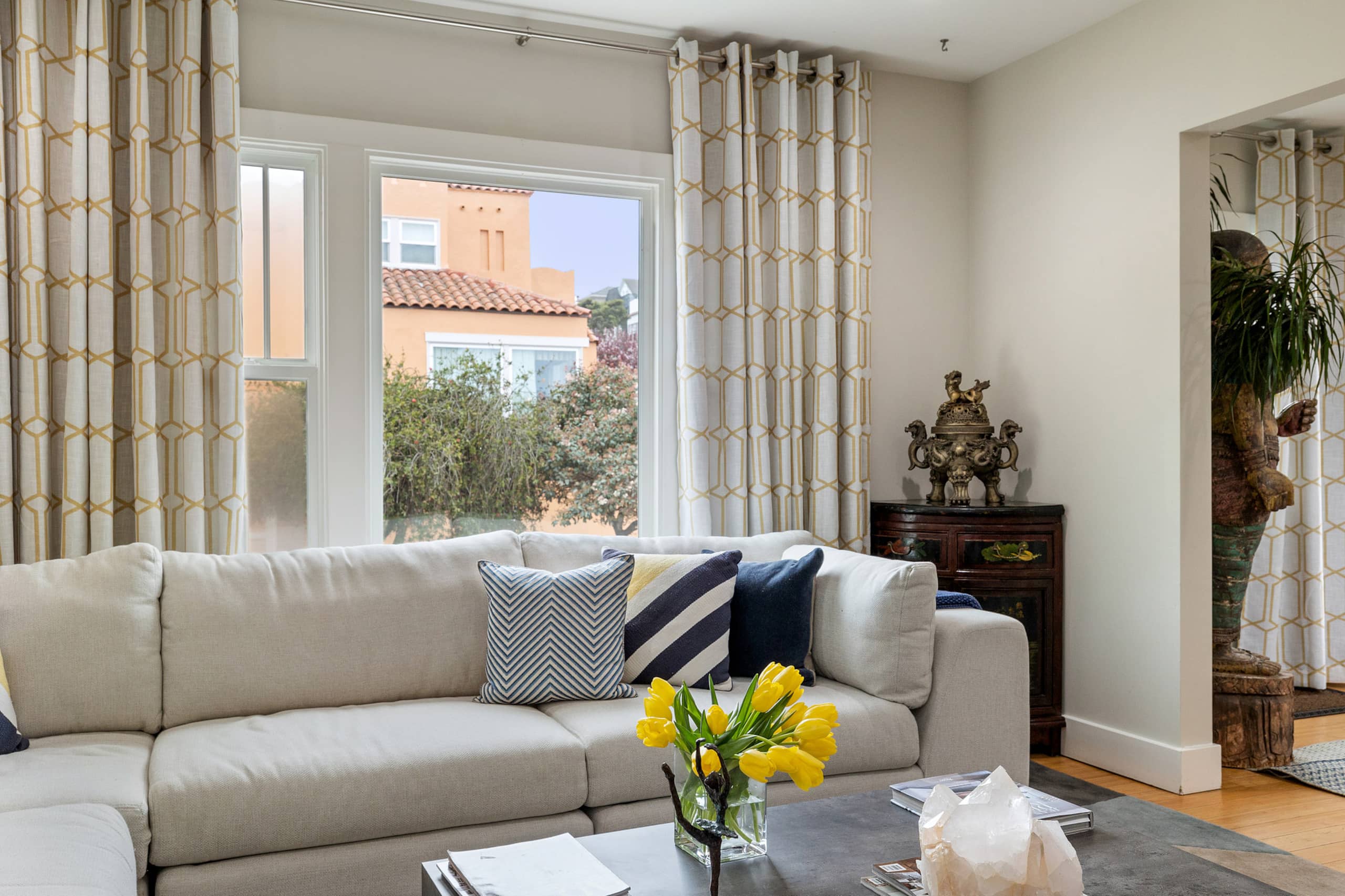 Home in San Francisco · ★4.9 · 3 bedrooms · 3 beds · 3 private baths - Image 4