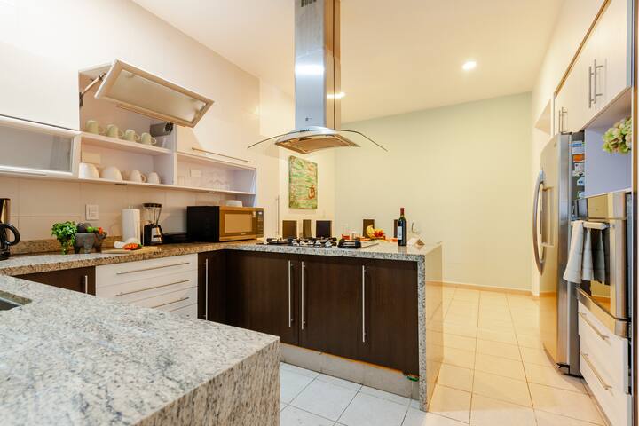 CDMX, near Polanco: 2k ft² +800Mbs 3bdr 3bth 2Pkg gallery image 4