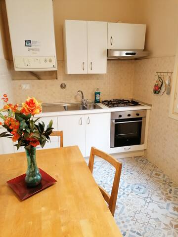 Grande (8+) al centro vicino a Duomo e Stazione gallery image 4