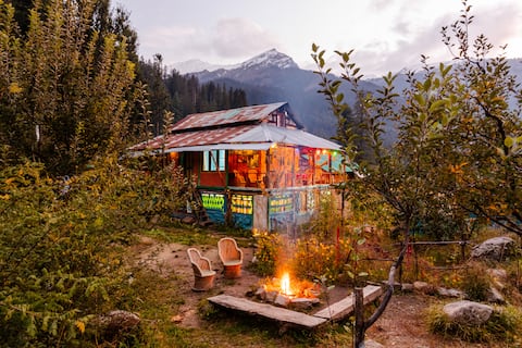 Lost&Found Galactic Friends' House