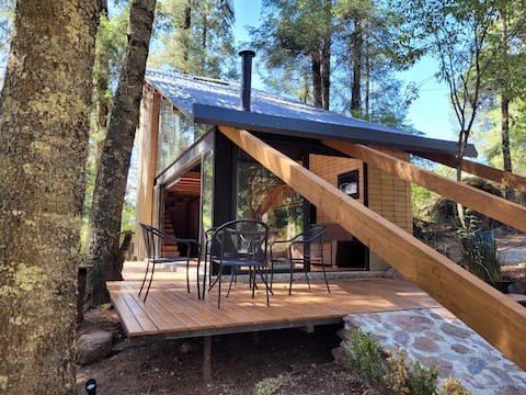 Fabulous boutique cabin with an incredible viewpoint.