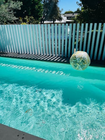 Walk to Back Front Beach, Village, Heated Pool