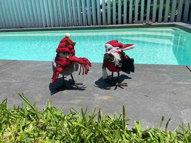 Walk to Back Front Beach, Village, Heated Pool gallery image 2