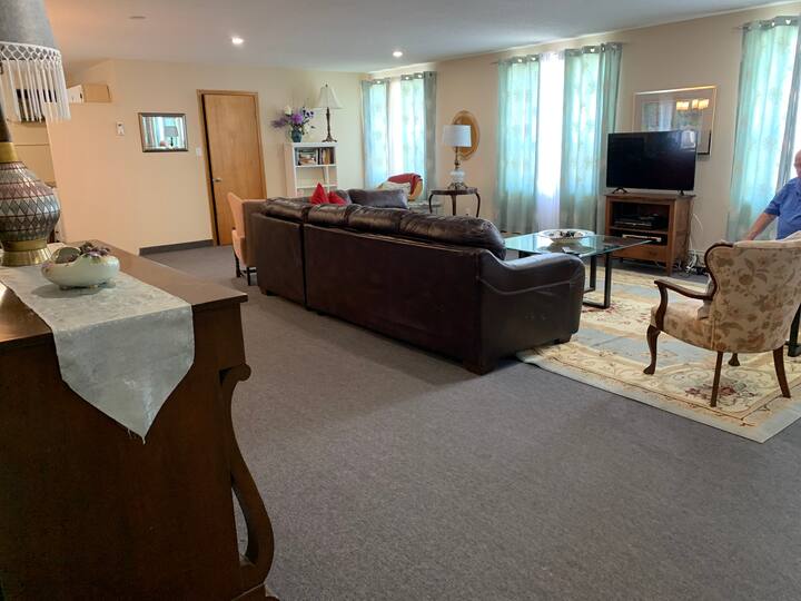 10 Best Airbnb Vacation Rentals In Bobcaygeon, Canada Updated 2024