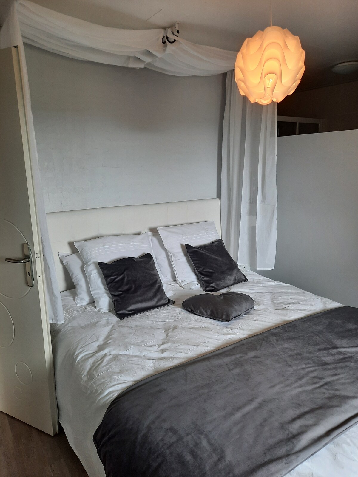 Chumba chenye kitanda cha 160