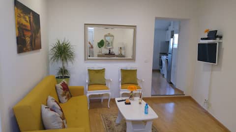 Top Airbnb: Our Little Corner em Mafamude