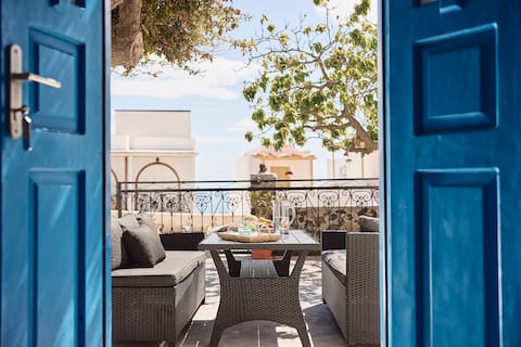 Casa Bu 1 -2Bedroom Apartment -7min walk from Fira