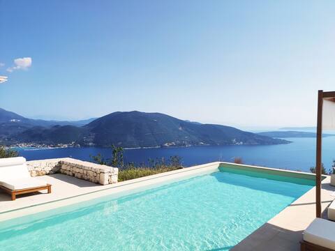 Urania Villa Helios, private, tranquil setting